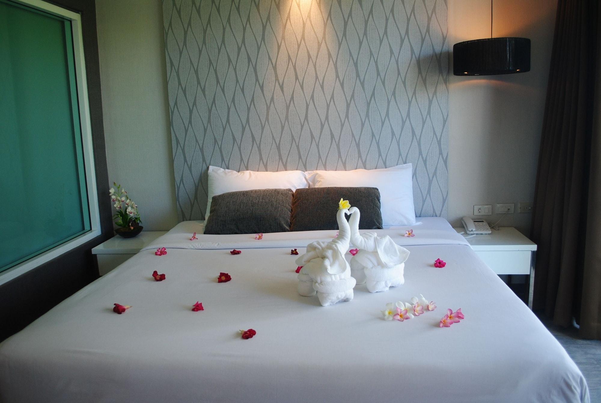 Inn Place Serviced Residence Паттайя Экстерьер фото