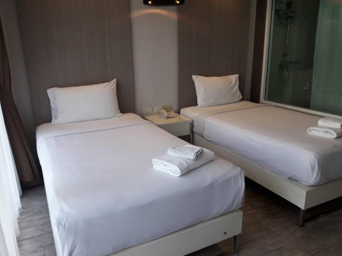 Inn Place Serviced Residence Паттайя Экстерьер фото